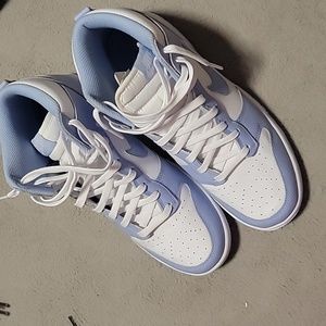 Nike Dunk High White Aluminum Worn 1 time. 9.5 women's